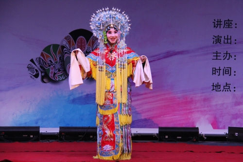 呼玉山院長、許鴻昌館長、陳平教授與現(xiàn)場(chǎng)觀眾互動(dòng)交流