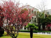 安徽大學師范學院龍河校區(qū)2023年招生辦聯(lián)系電話