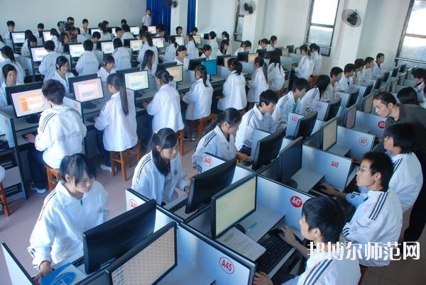 閻良區(qū)師范職業(yè)中學怎么樣、好不好