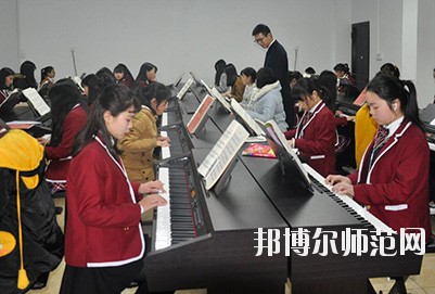 陜西2020年中專幼師學(xué)?？梢钥即髮? width=