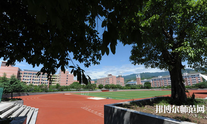 重慶2021年幼師學(xué)校好還是大專(zhuān)好