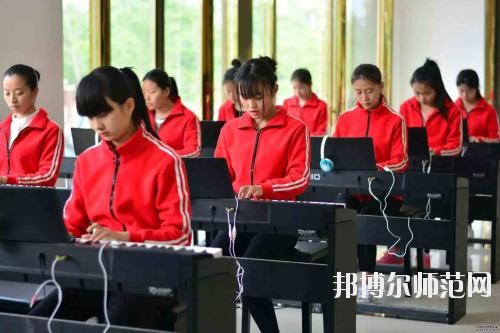 成都在幼師學校學什么專業(yè)好