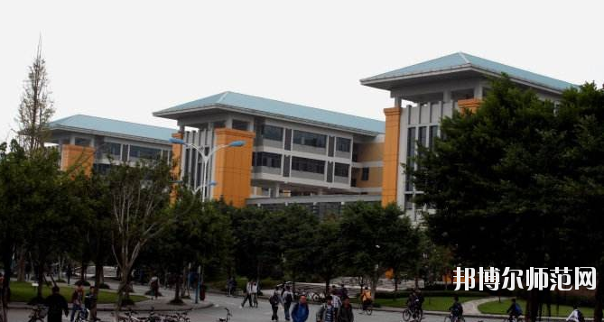 重慶微電子工業(yè)幼師學(xué)校怎么樣、好不好