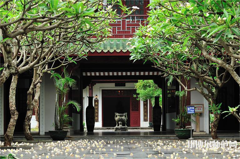 瓊臺師范學(xué)院2023年怎么樣、好不好 