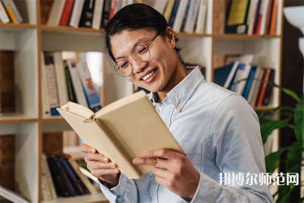 上海外國(guó)語師范大學(xué)賢達(dá)經(jīng)濟(jì)人文學(xué)院崇明校區(qū)介紹、地址
